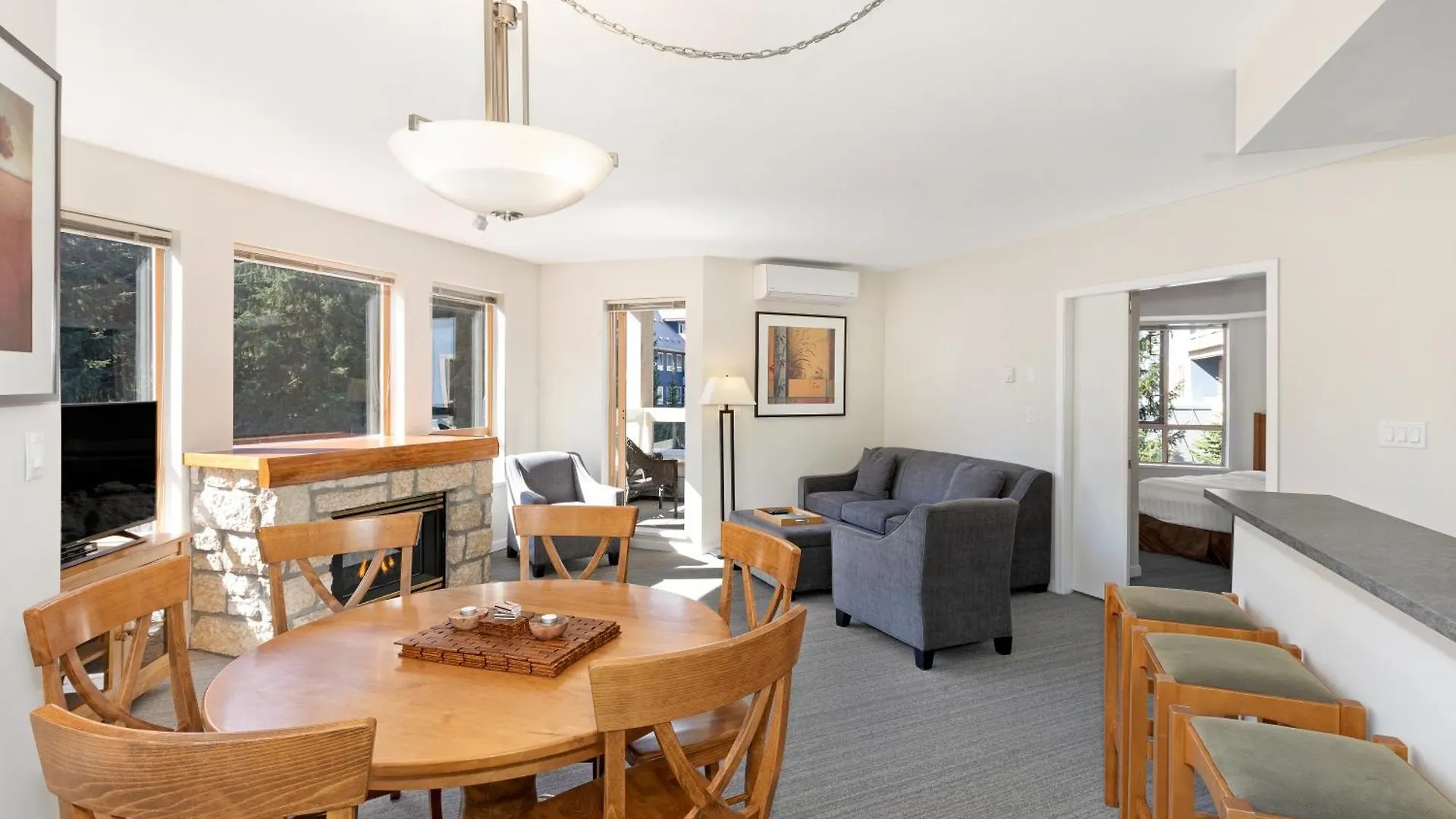 Apartment Tyndall Stone Lodge By Whiski Jack Whistler
