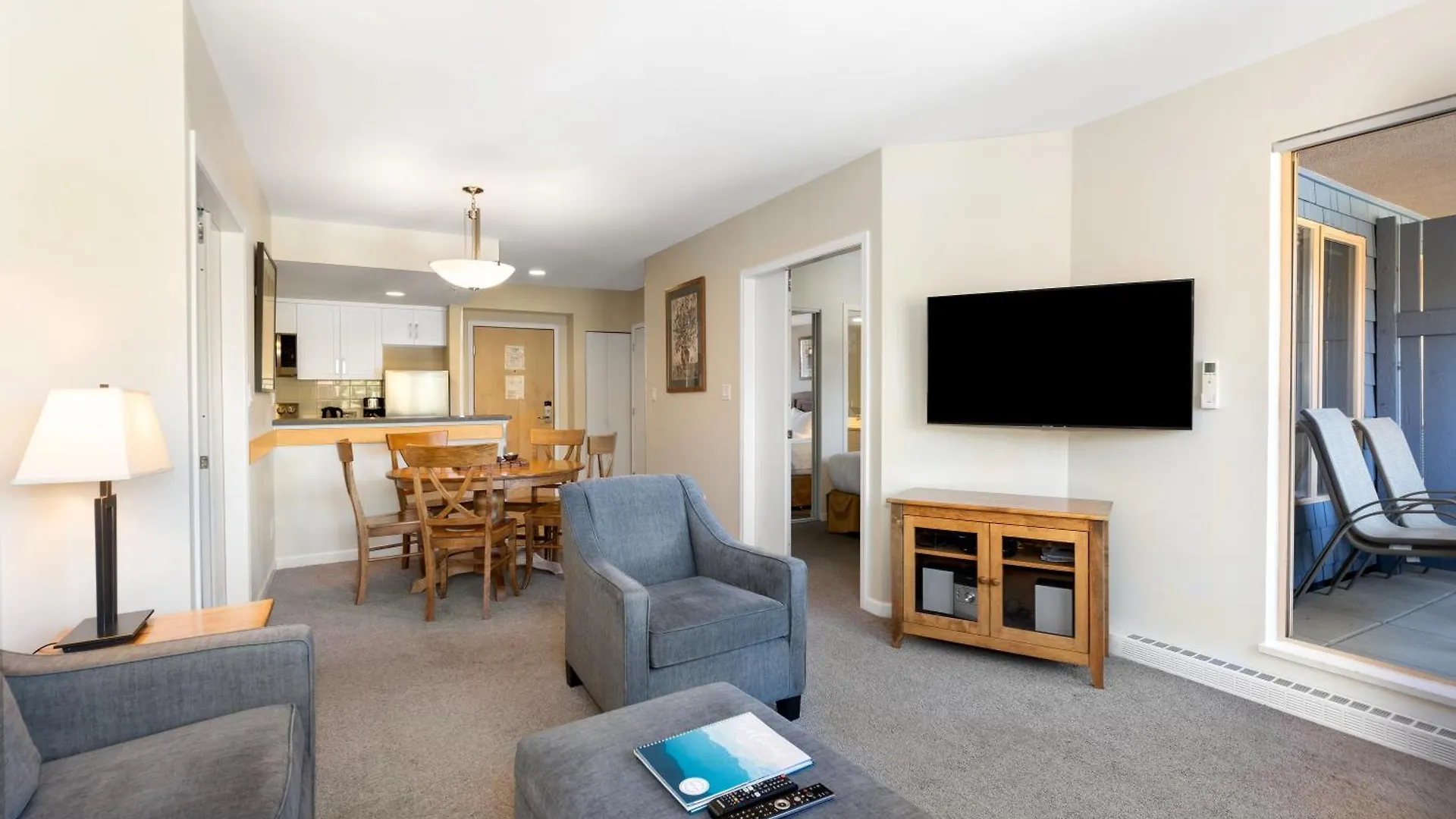 Tyndall Stone Lodge By Whiski Jack Whistler Apartment